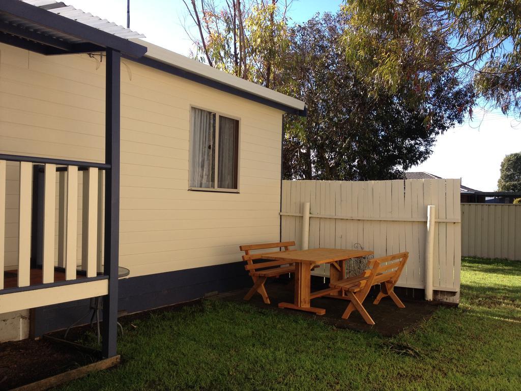 Millicent Lakeside Caravan Park Hotell Eksteriør bilde