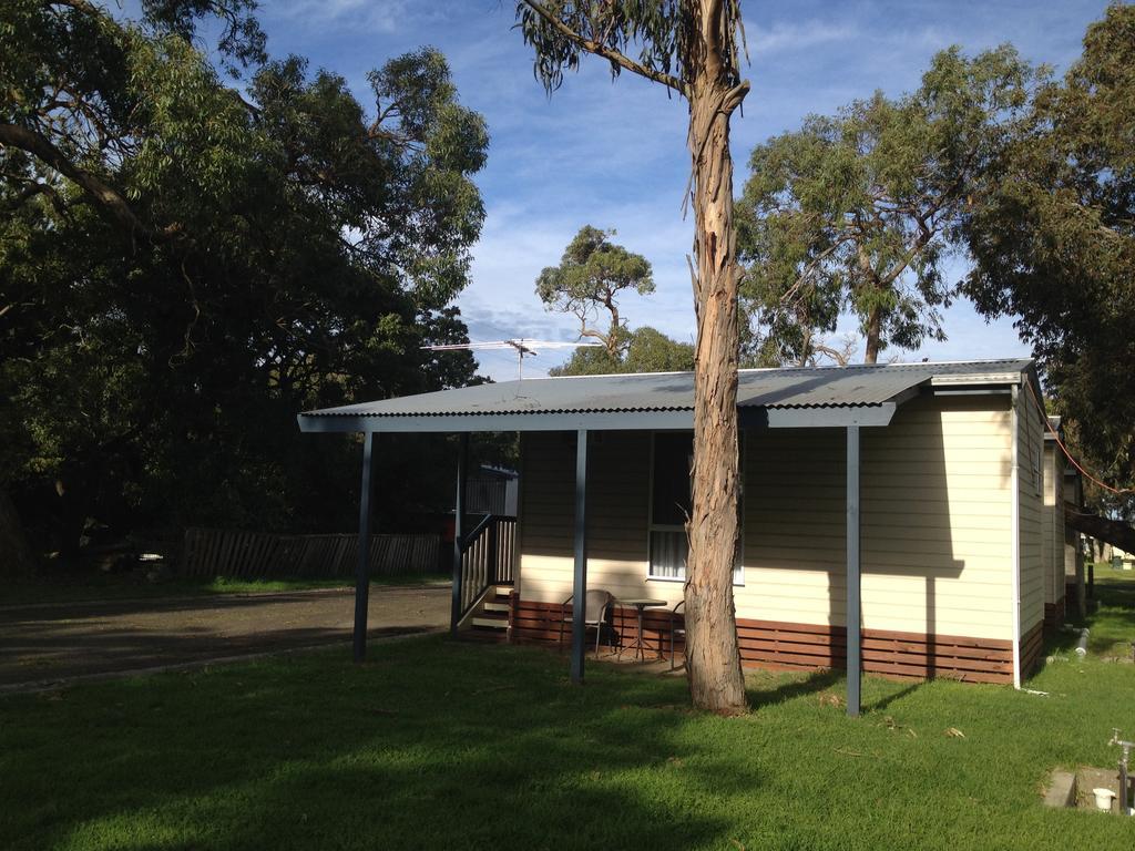 Millicent Lakeside Caravan Park Hotell Eksteriør bilde