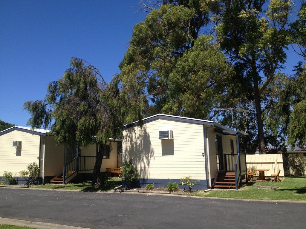 Millicent Lakeside Caravan Park Hotell Eksteriør bilde